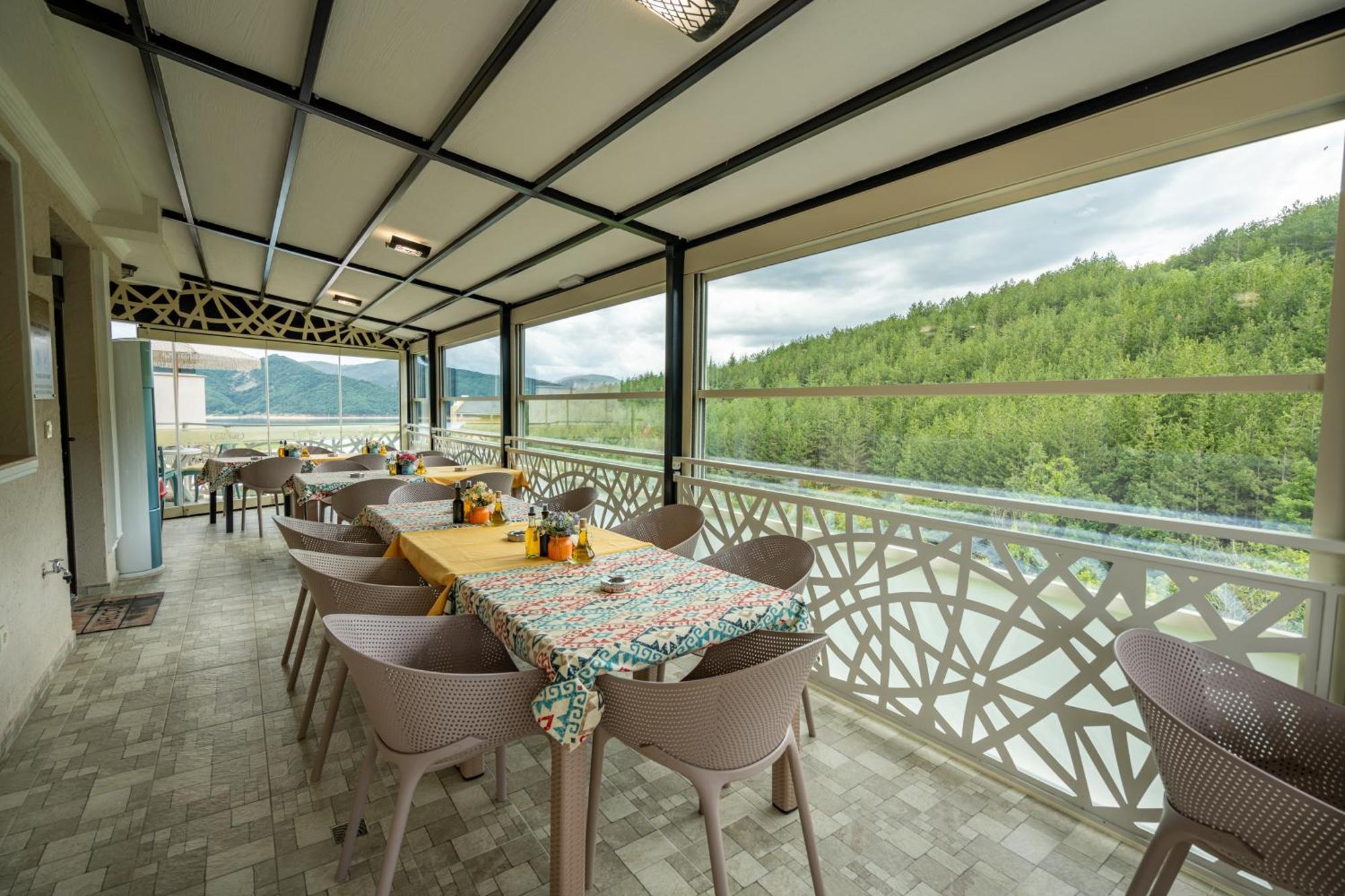 Club Houses Stefvall Glavatartsi Eksteriør billede